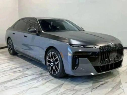 2025 BMW 760 xDrive