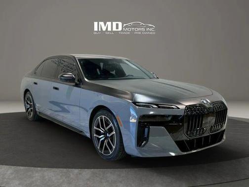 Carbon Black Metallic 2025 BMW 760 xDrive