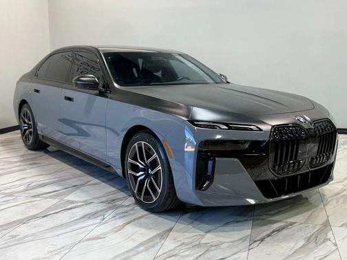 2025 BMW 760 i xDrive