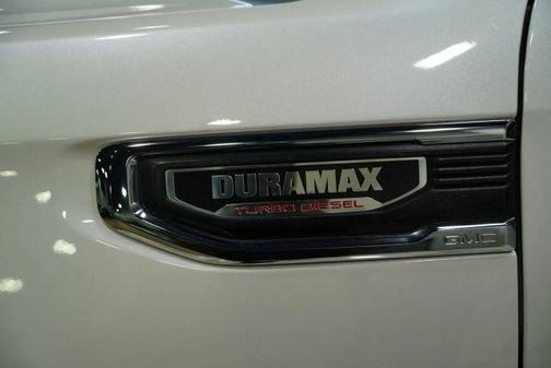 White Frost Tricoat 2021 GMC Sierra 1500 Denali