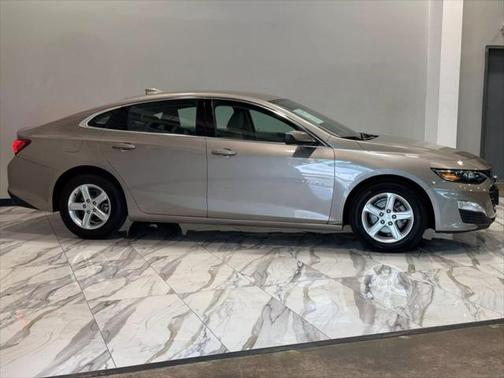 2022 Chevrolet Malibu FWD LT