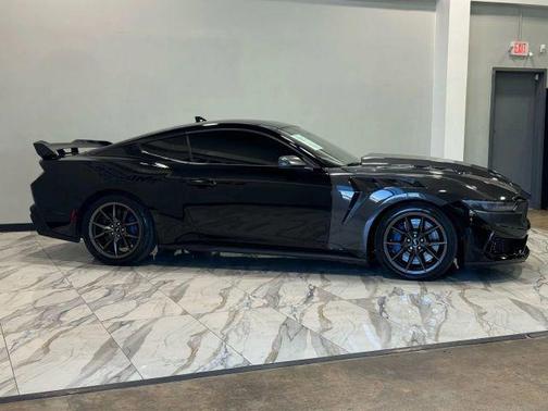 2025 Ford Mustang Dark Horse Fastback