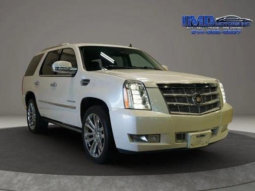 White Diamond Clearcoat 2013 Cadillac Escalade Platinum Edition
