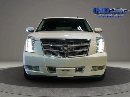 White Diamond Clearcoat 2013 Cadillac Escalade Platinum Edition