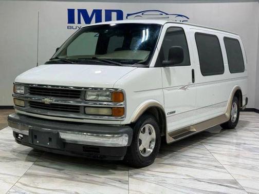2002 Chevrolet Express 1500 Base