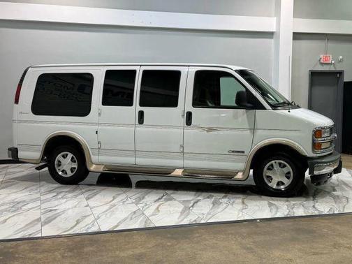 2002 Chevrolet Express 1500 Base