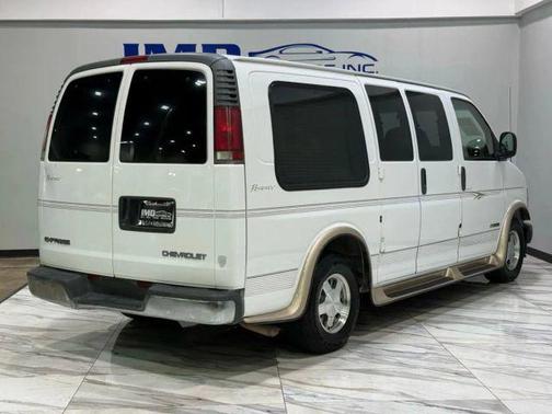 2002 Chevrolet Express 1500 Base