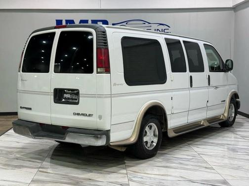 2002 Chevrolet Express 1500 Base