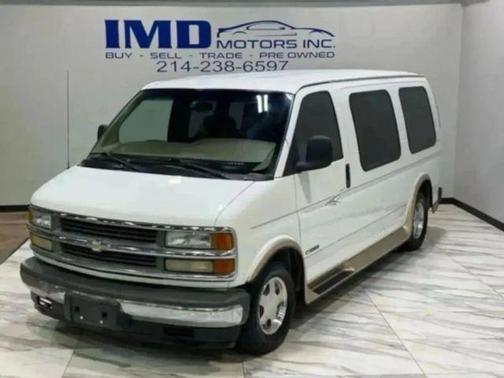 2002 Chevrolet Express 1500 Base