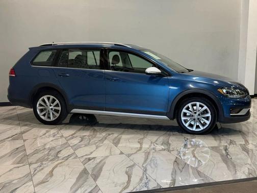 2018 Volkswagen Golf Alltrack TSI S