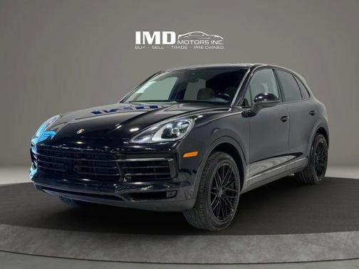 Jet Black Metallic 2019 Porsche Cayenne Cayenne
