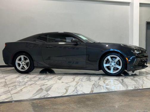 Nightfall Gray Metallic 2017 Chevrolet Camaro 1LT