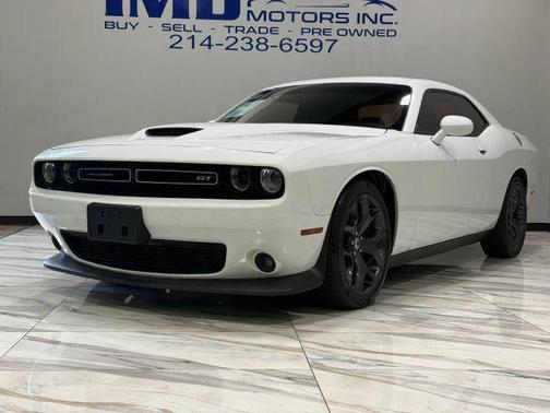 White Knuckle Clearcoat 2019 Dodge Challenger GT