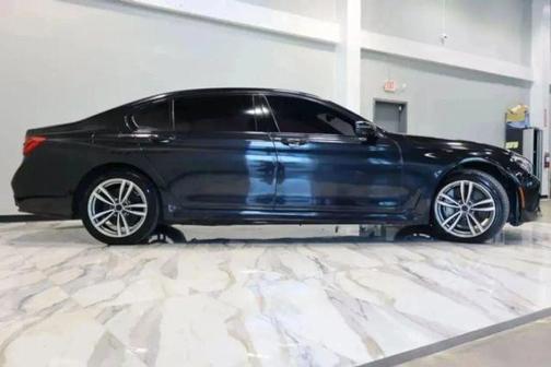 2016 BMW 750 i xDrive