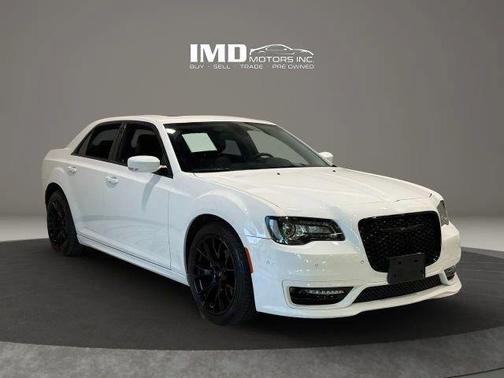 Bright White Clearcoat 2023 Chrysler 300 Touring
