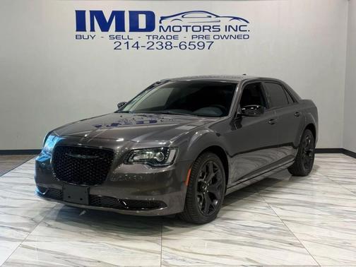 2023 Chrysler 300 Touring