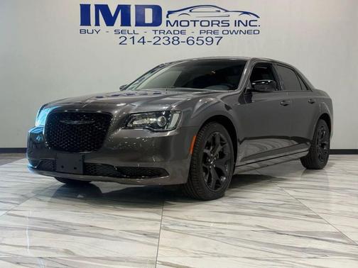 2023 Chrysler 300 Touring