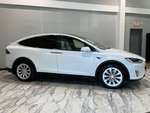 2017 Tesla Model X 100D