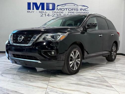 2018 Nissan Pathfinder SV