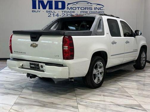 2011 Chevrolet Avalanche 1500 LTZ