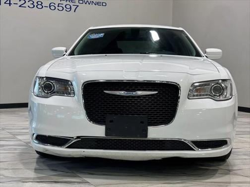 2021 Chrysler 300 Touring