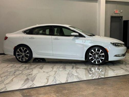 Bright White Clearcoat 2015 Chrysler 200 C