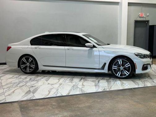 2019 BMW 750 i xDrive