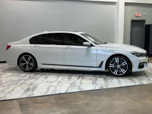 2019 BMW 750 i xDrive