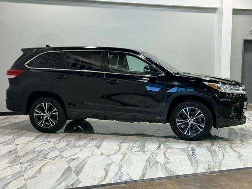 2018 Toyota Highlander LE Plus