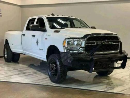 2020 RAM 3500 Tradesman Crew Cab 4x4 8' Box