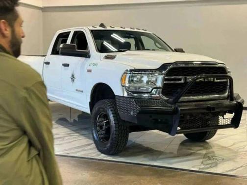 2020 RAM 3500 Tradesman Crew Cab 4x4 8' Box