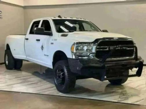 2020 RAM 3500 Tradesman Crew Cab 4x4 8' Box
