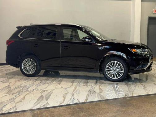 Ruby Black Pearl 2019 Mitsubishi Outlander PHEV SEL