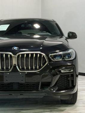 Black Sapphire Metallic 2021 BMW X6 M50i
