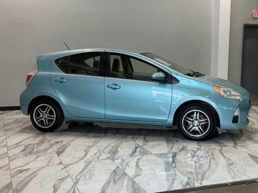 Summer Rain Metallic 2013 Toyota Prius c One