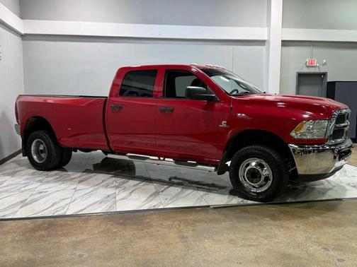 2018 RAM 3500 Tradesman Crew Cab 4x4 8' Box