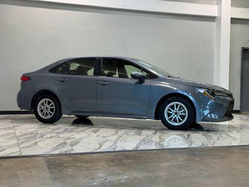 Gray Metallic 2022 Toyota Corolla Hybrid LE