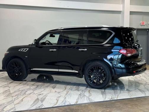 2017 INFINITI QX80 Base