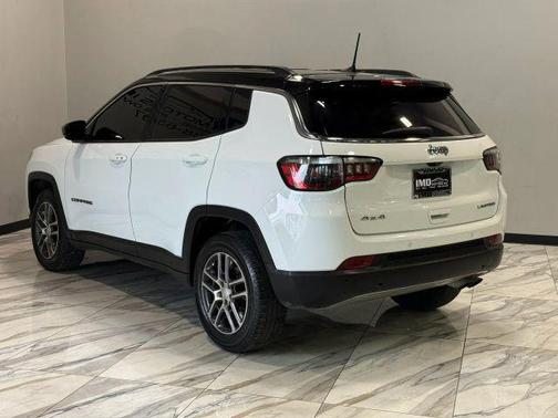 Bright White Clearcoat 2022 Jeep Compass Limited