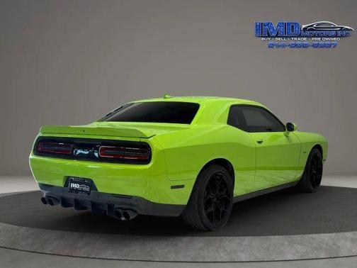 Sublime Pearl Coat 2015 Dodge Challenger R/T Plus