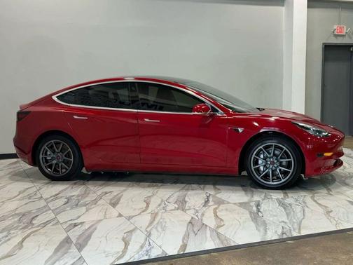 2020 Tesla Model 3 Standard Range