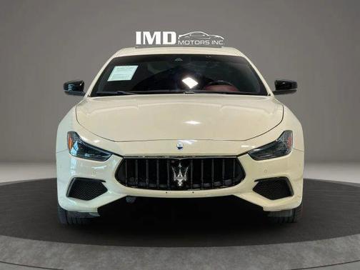 Bianco 2022 Maserati Ghibli Modena