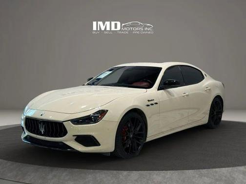 Bianco 2022 Maserati Ghibli Modena