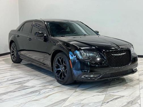 2019 Chrysler 300 S