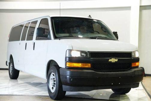 Summit White 2020 Chevrolet Express 2500 Work Van