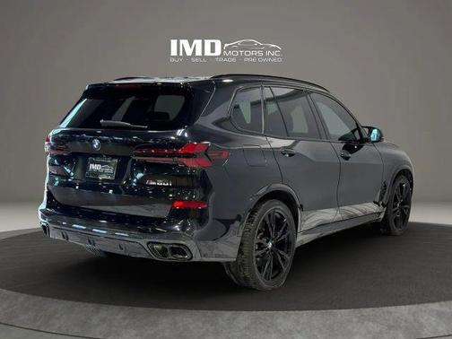 Black Sapphire Metallic 2024 BMW X5 M60i