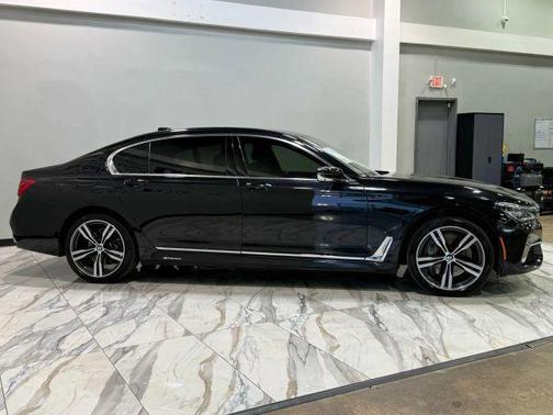 2017 BMW 750 i xDrive