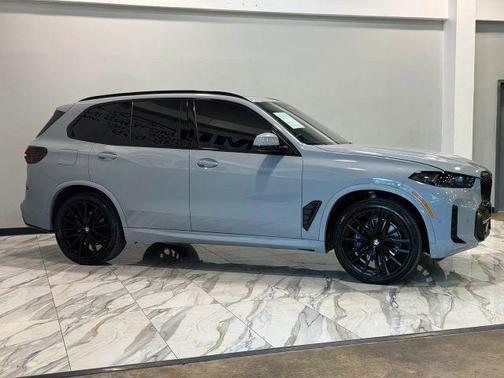 Brooklyn Grey Metallic 2025 BMW X5 sDrive40i