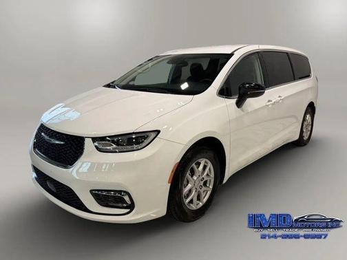 Bright White Clearcoat 2024 Chrysler Pacifica Touring L
