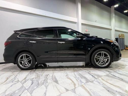 2017 Hyundai SANTA FE SE Ultimate